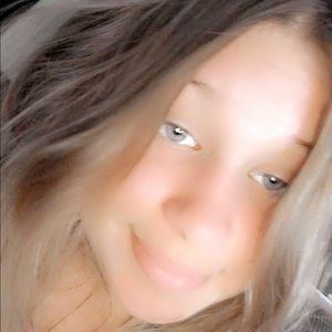 Meet your Posher, Makiah